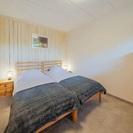 Blissful Holiday In Libramont-chevigny With Garden Σπίτι διακοπών